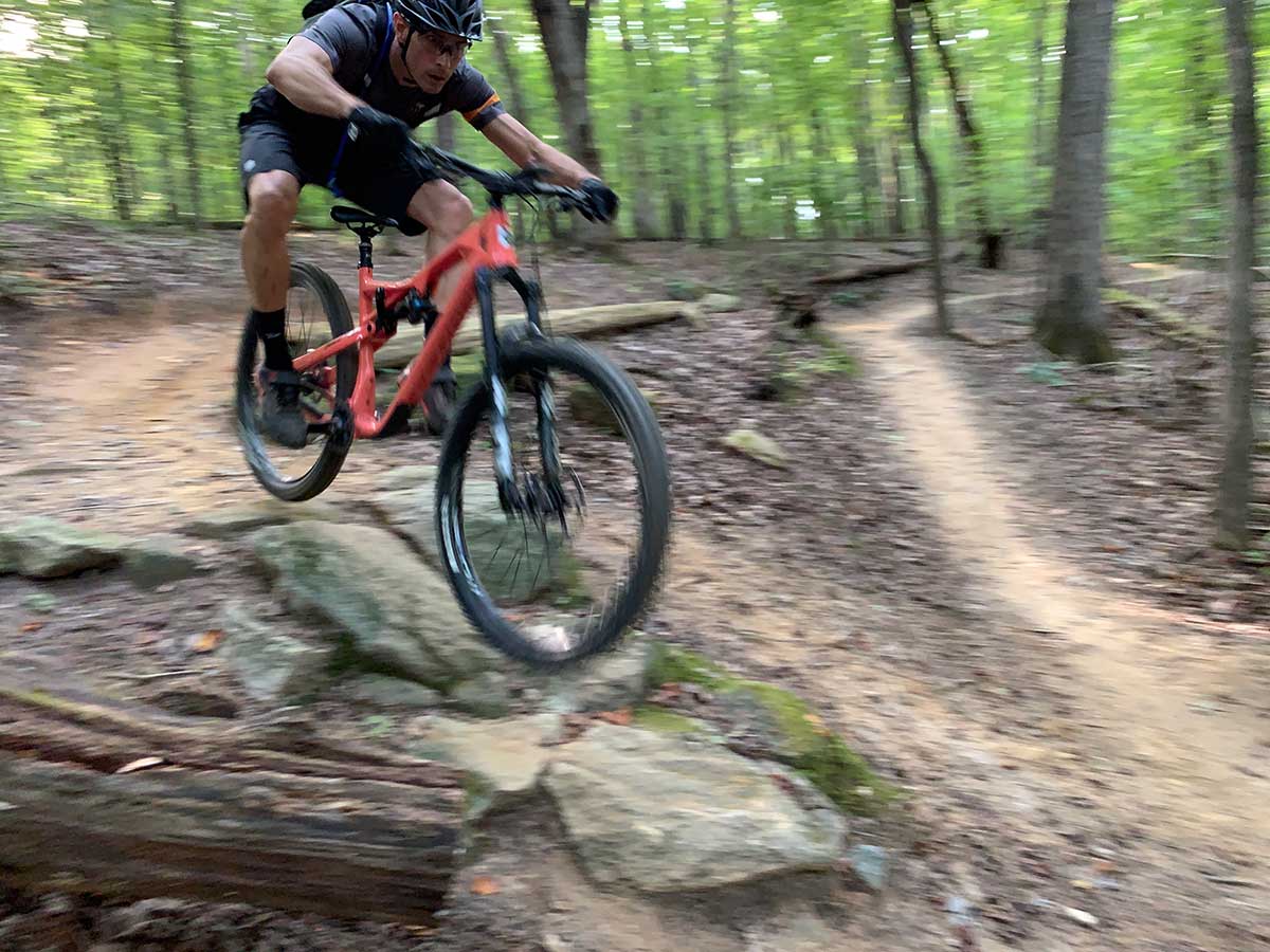 riding the fezzari delano peak mountain bike on trails