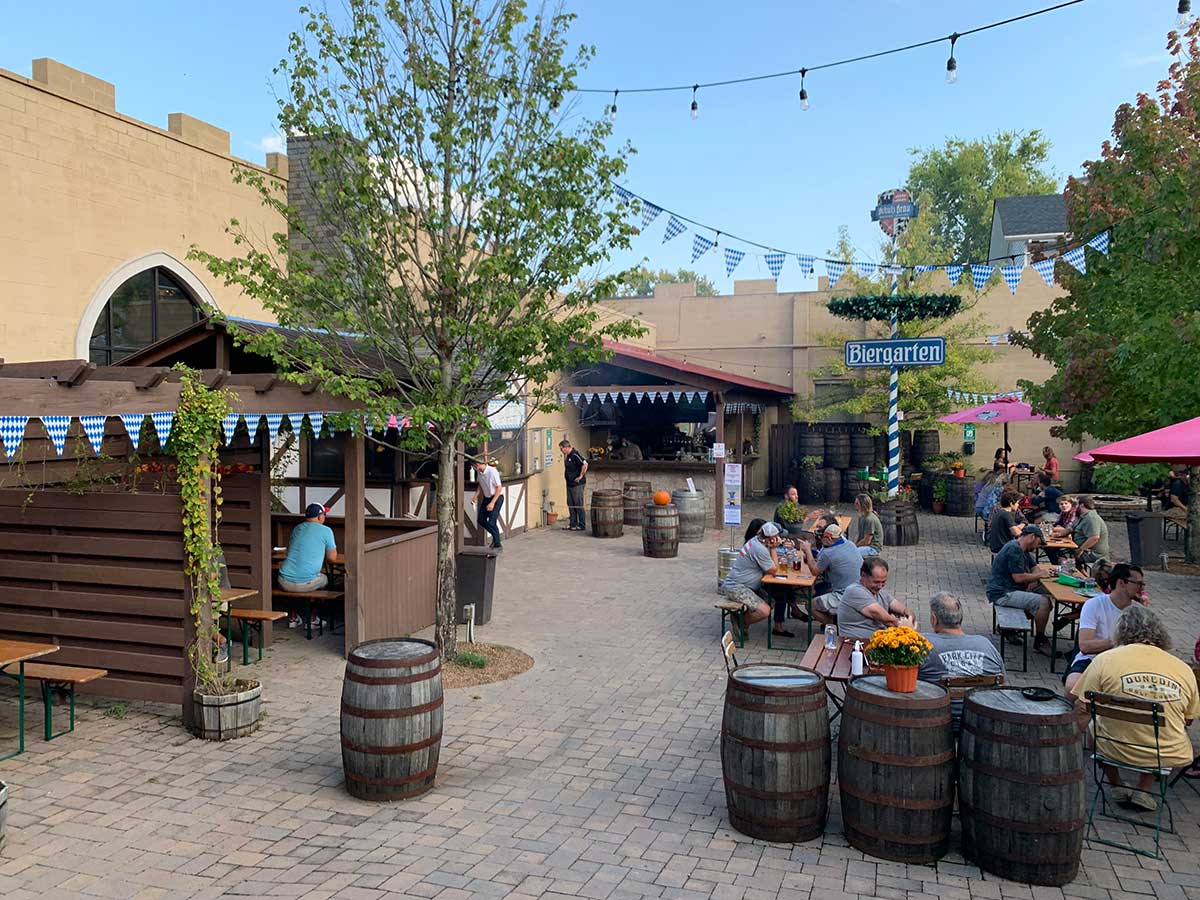 schulz brau brewing and outdoor biergarten in knoxville