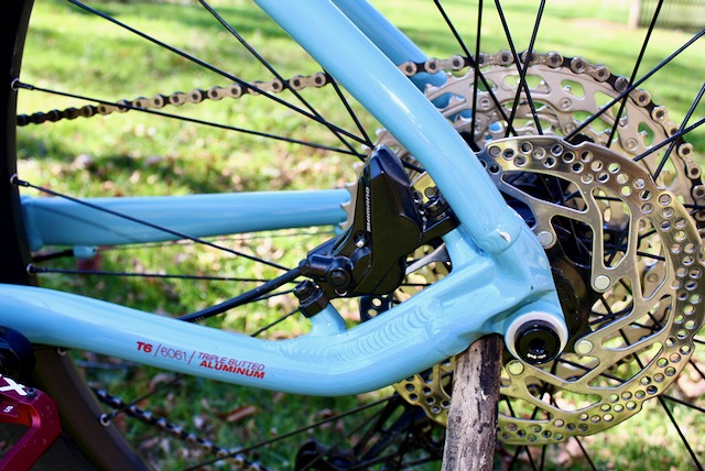 Jamis Komodo 2021 Shimano 4-piston Brakes