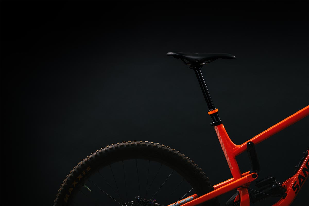 PNW Loam Dropper Post side