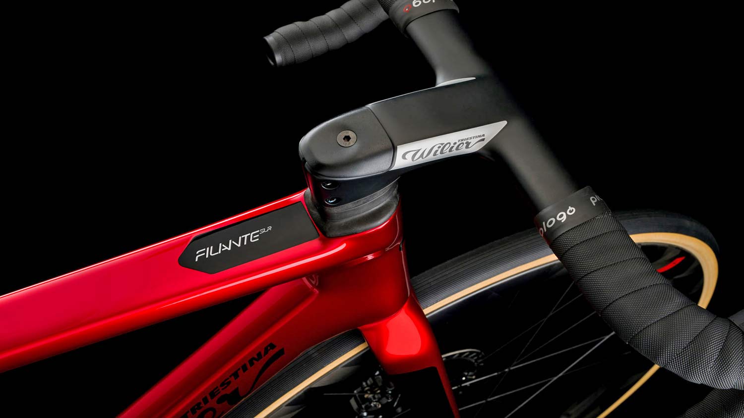 Wilier Filante SLR aero road bike, pro lightweight all-rounder carbon aero road race bike, toptube detail