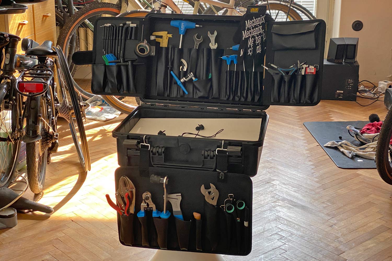 Best of 2020 Bikerumor Editors Choice Honorable Mention Unior Tool Pro Kit travel toolbox
