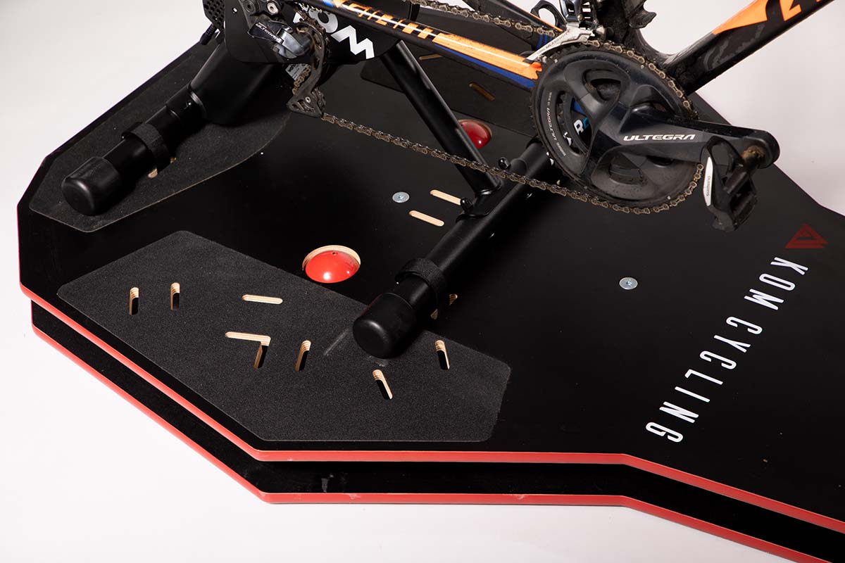 kom rocker plate with wahoo kickr smart trainer