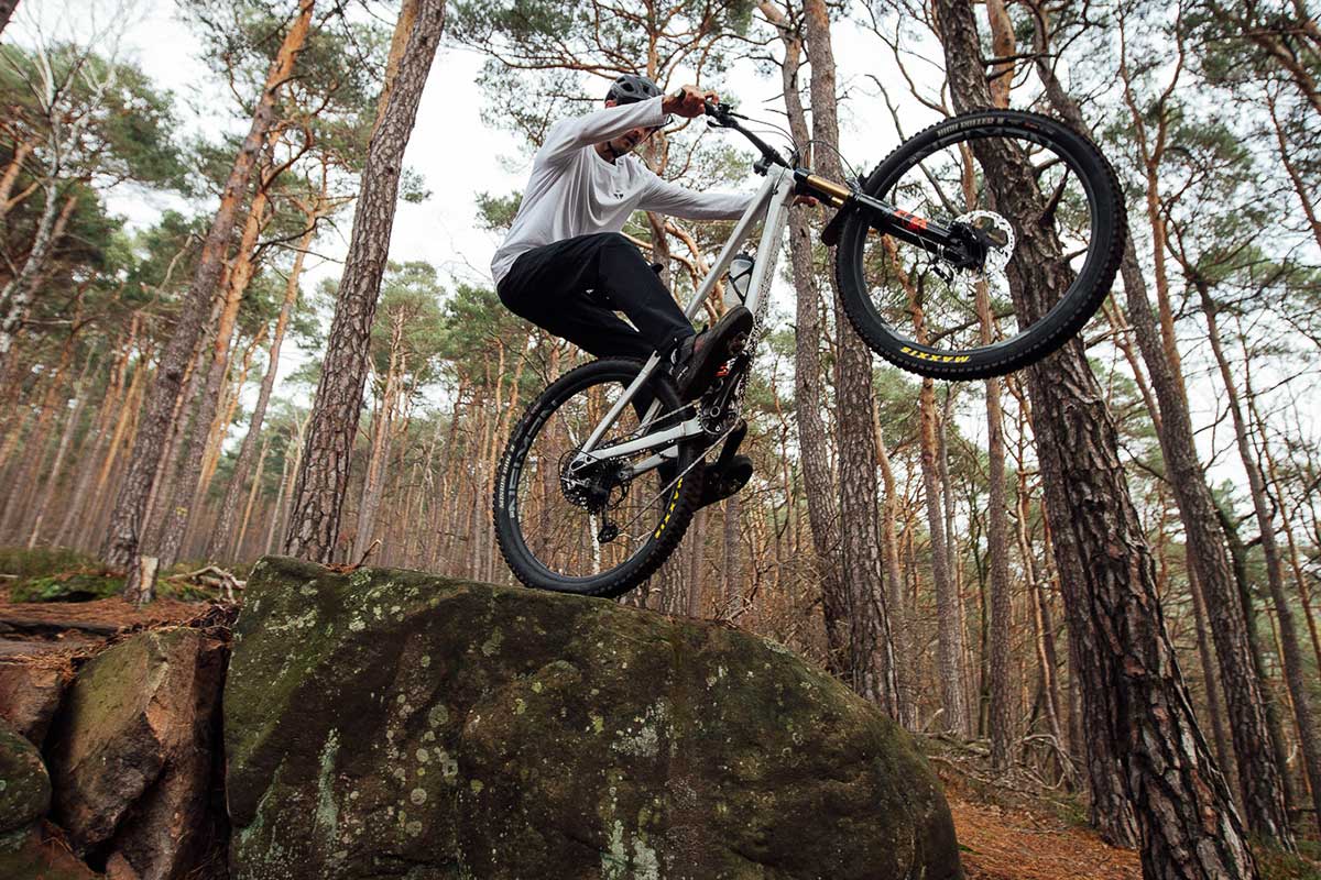 RAAW JIBB MANUAL OFF LARGE BOULDER