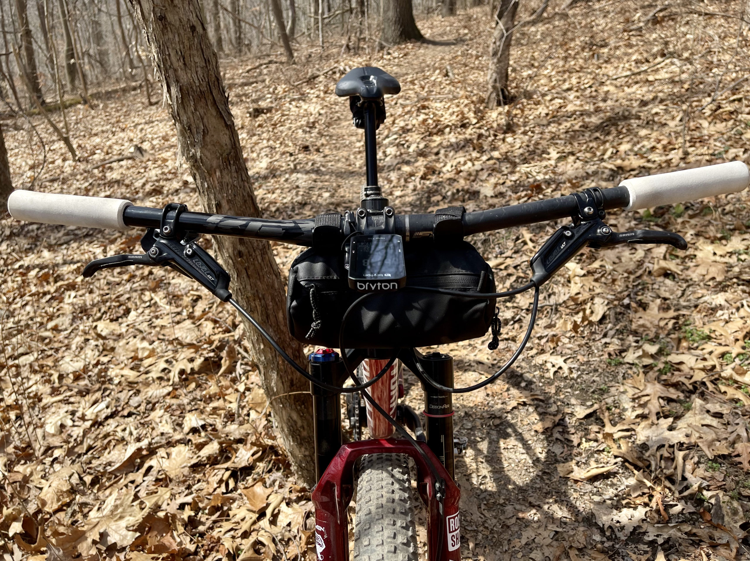 Bryton Rider 750 Review front view trails