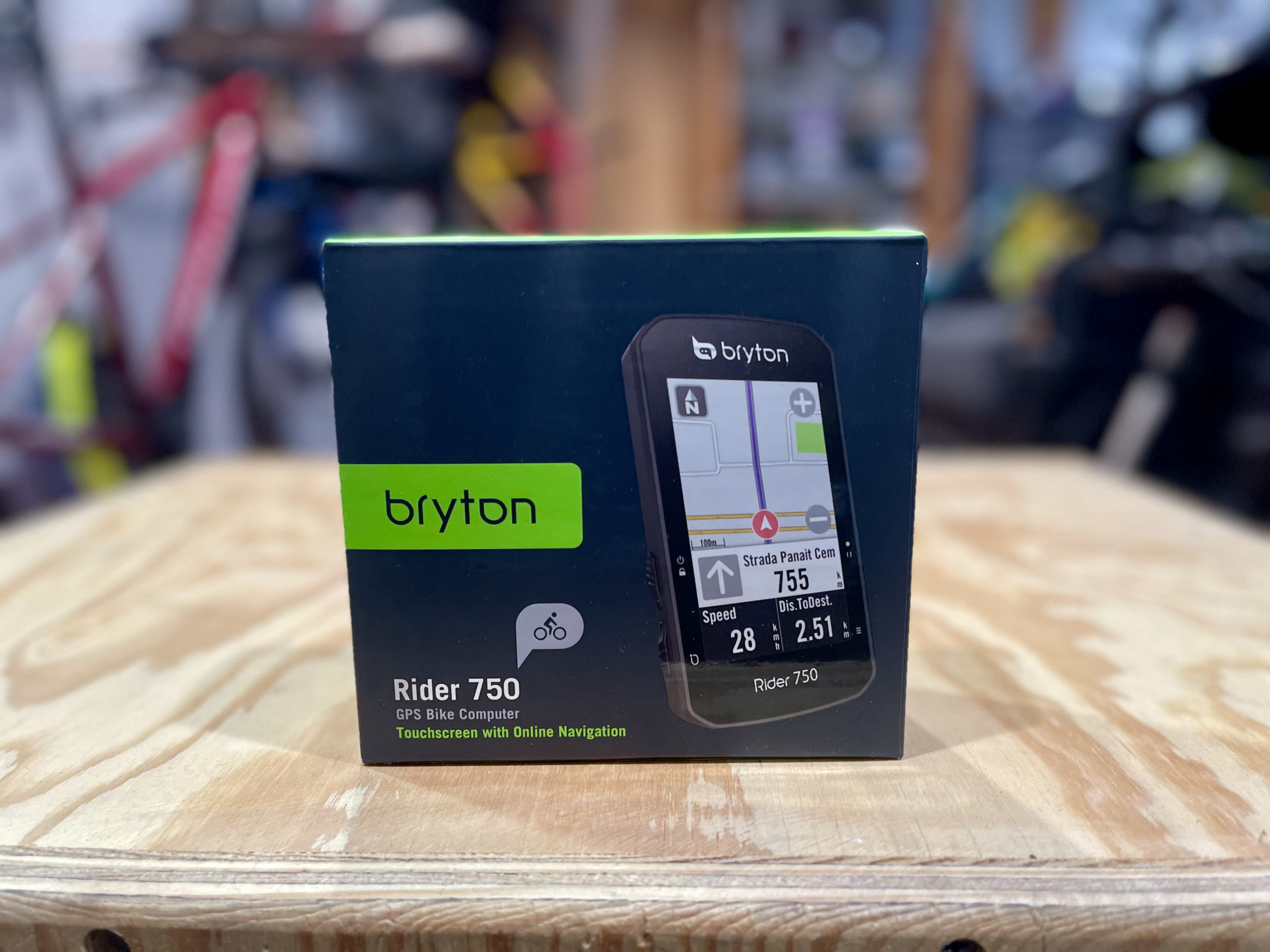 Bryton Rider 750 Review unit close up Header