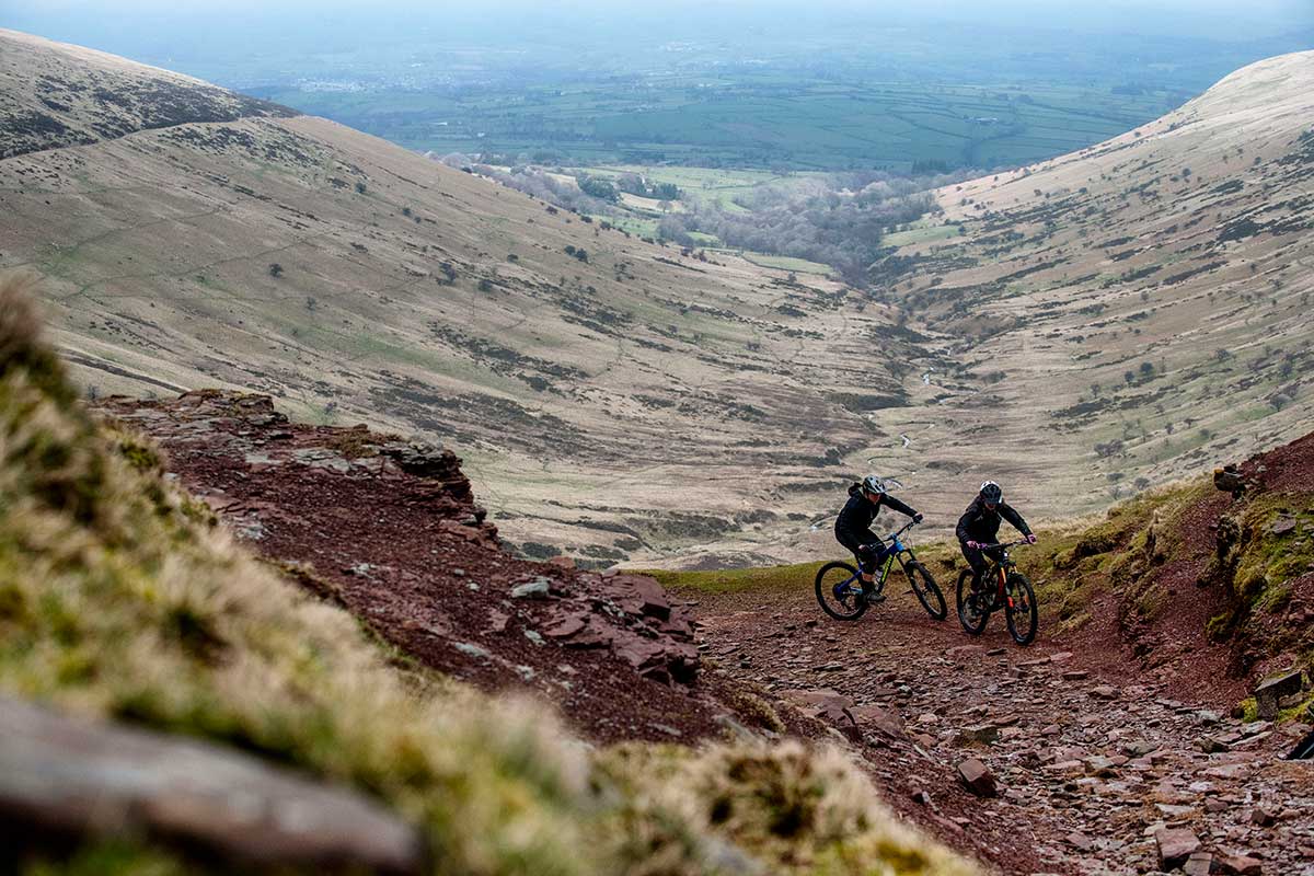 climbing steep terrain weights rear wheel requiring higher tire pressure