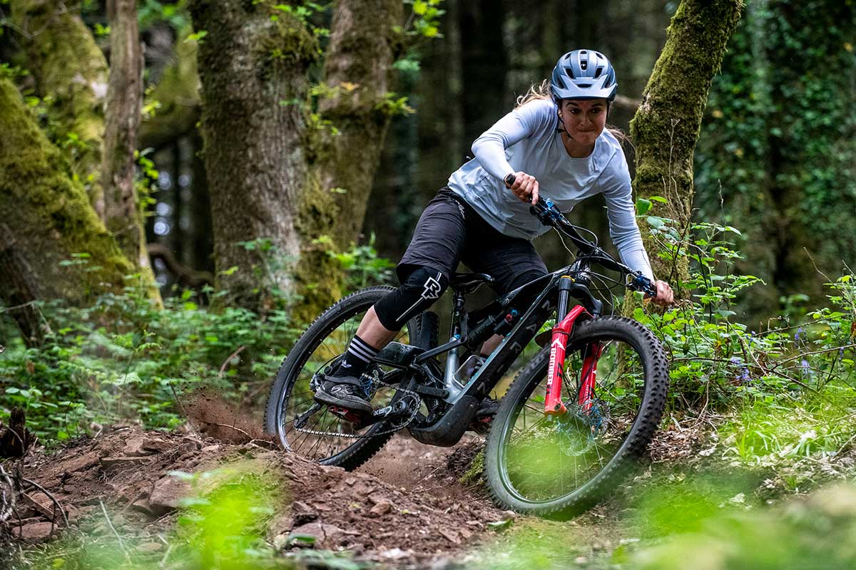 wtb rider veronique sandler shralping turn