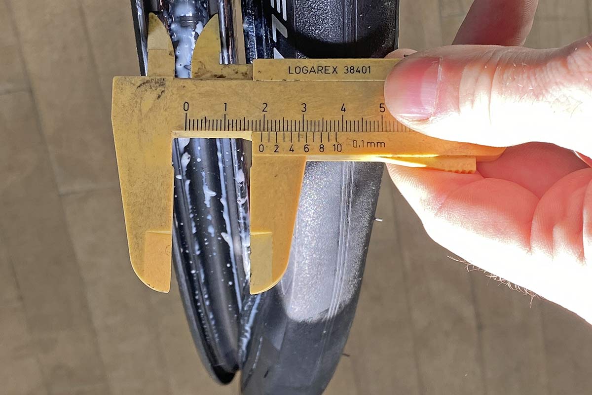 Review: new 2021 Campagnolo Bora Ultra WTO 45 aero carbon disc brake road bike wheels, actual c19 19mm inner width