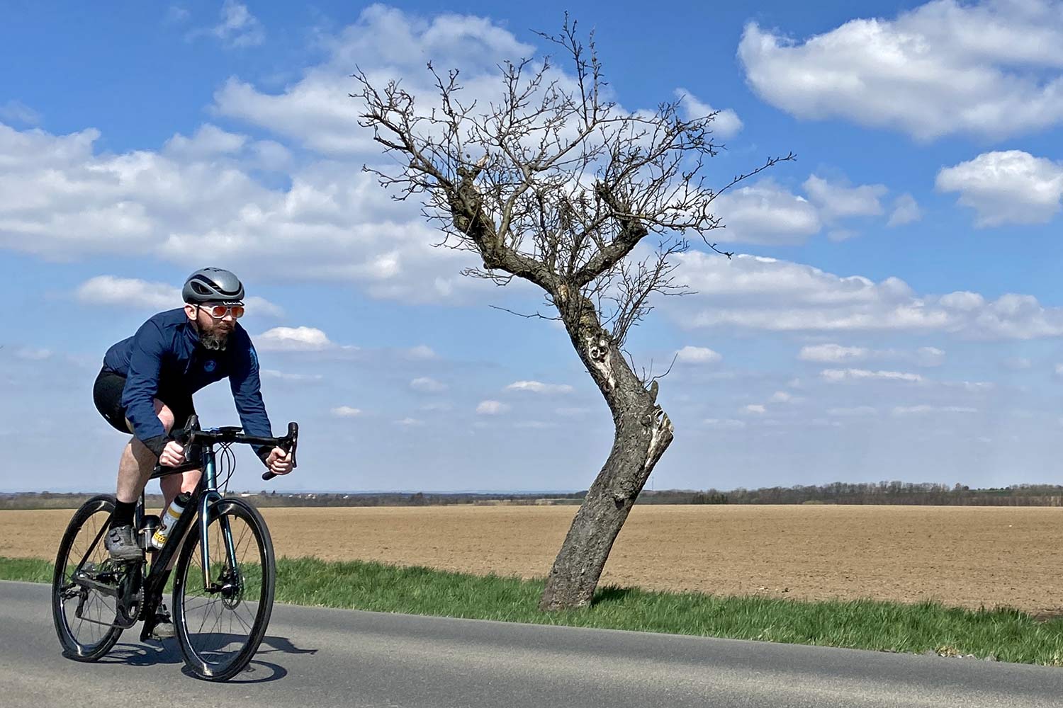 Review: new 2021 Campagnolo Bora Ultra WTO 45 aero carbon disc brake road bike wheels, riding