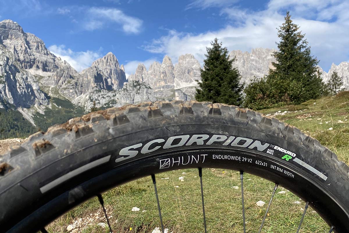 2021 Hunt Enduro Wide v2 tougher affordable MTB wheels not heavier, front