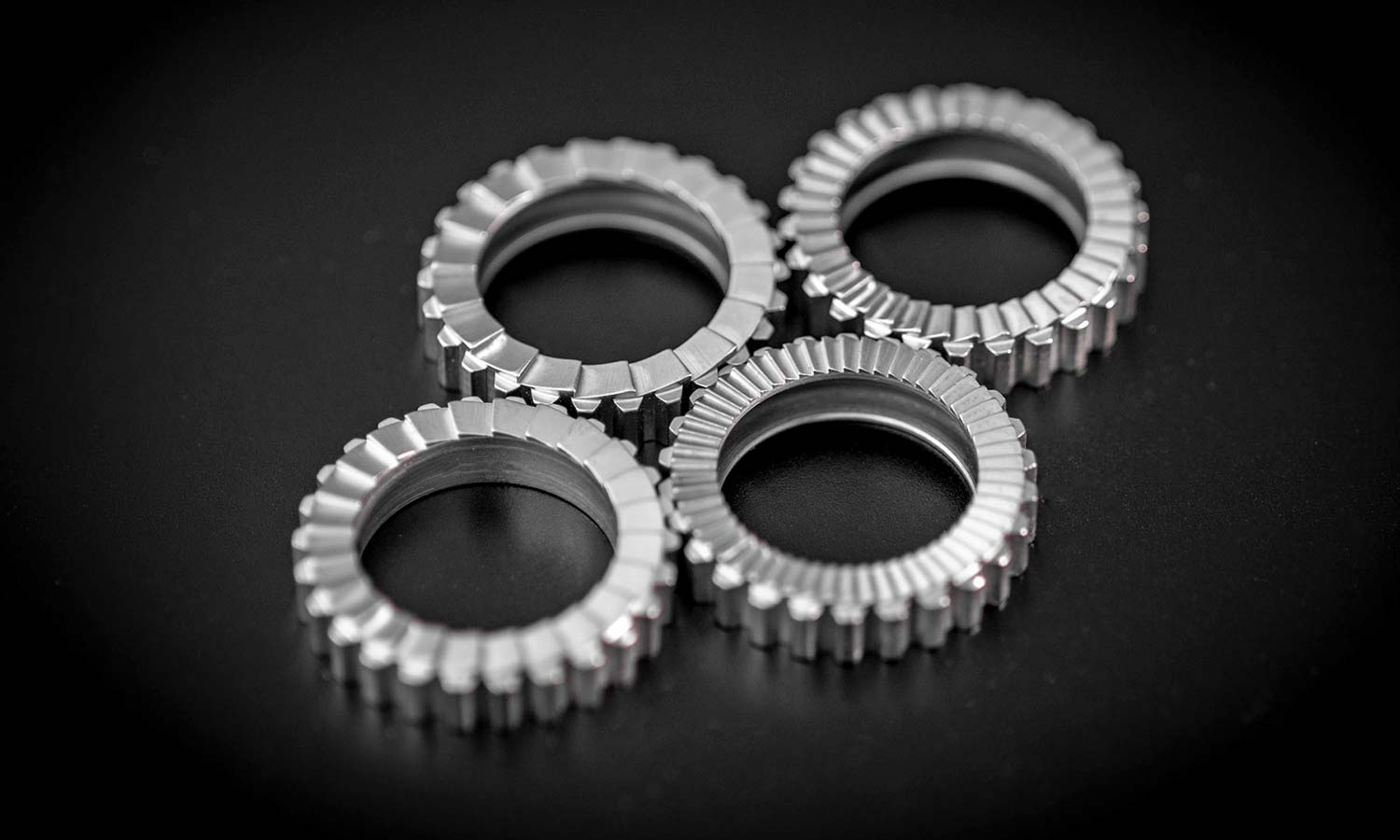 New DT Swiss 350 MTB hubs, lighter faster still affordable 36T Star Ratchet, ratchet engagement options