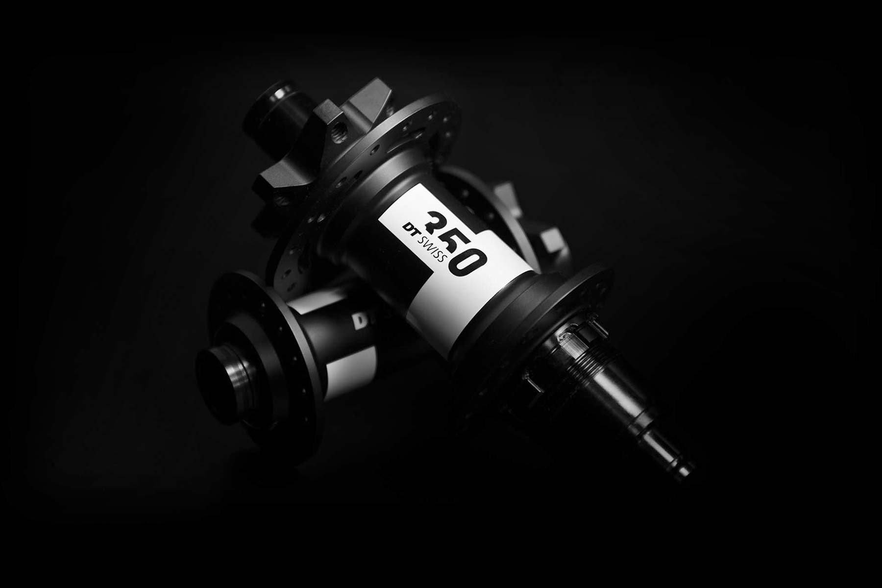 New DT Swiss 350 MTB hubs, lighter faster still affordable 36T Star Ratchet