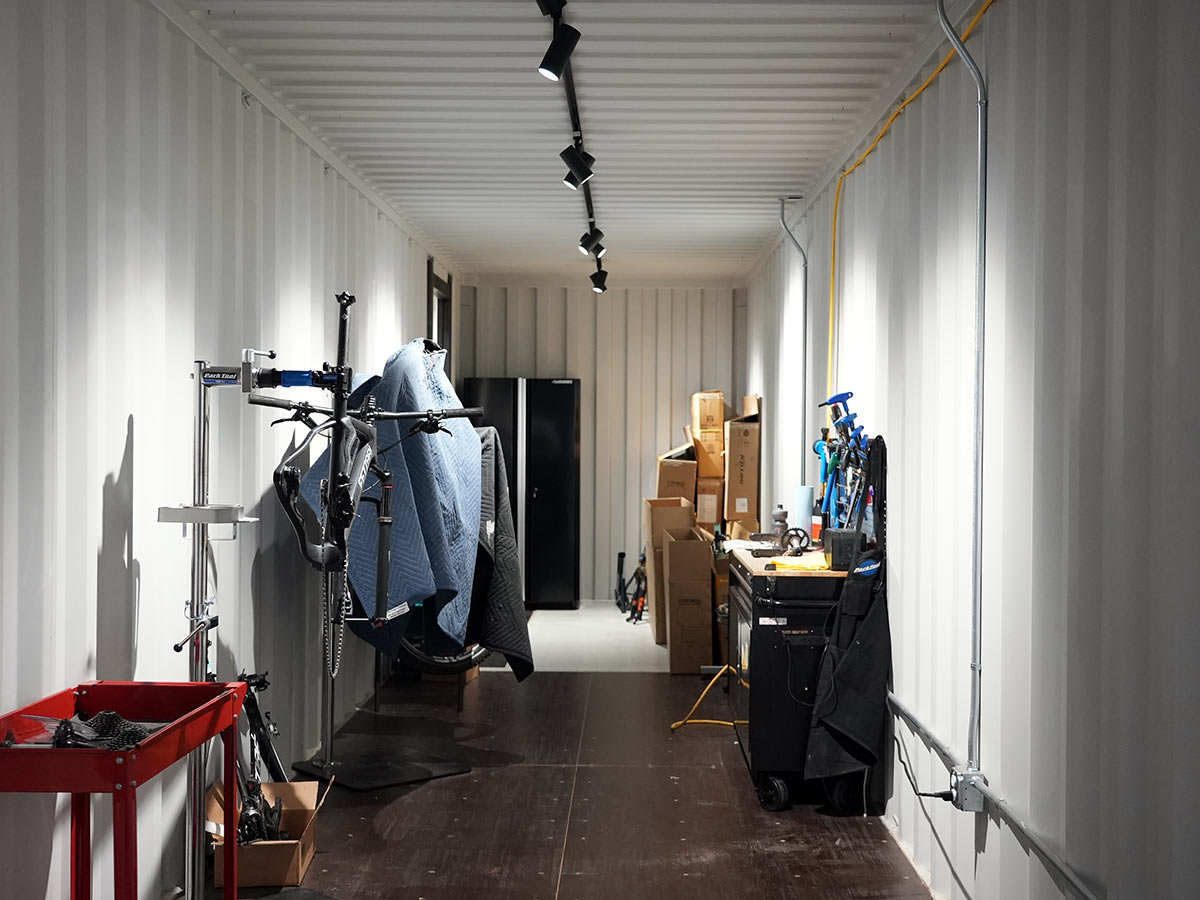 fezzari headquarters tour of 3d printed bicycle frames