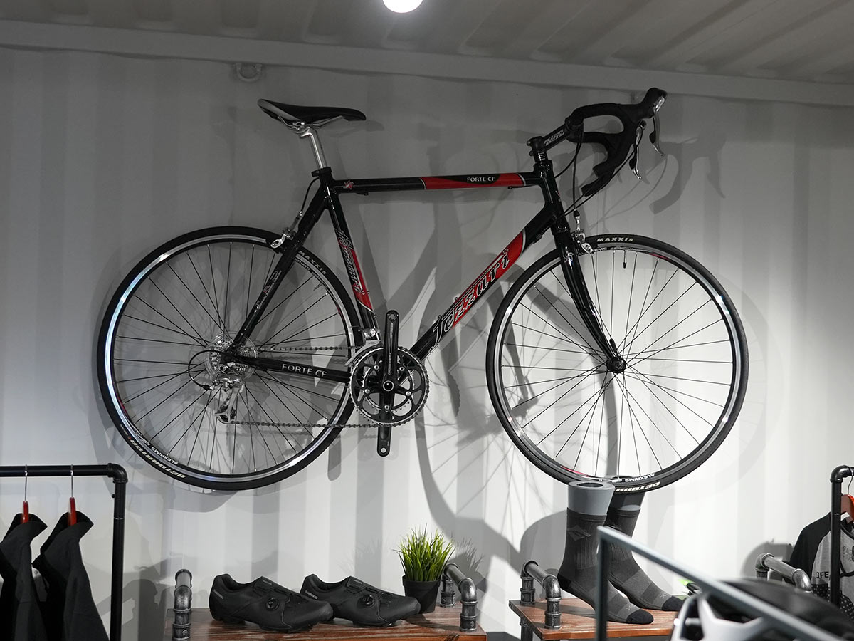fezzari first carbon road bike