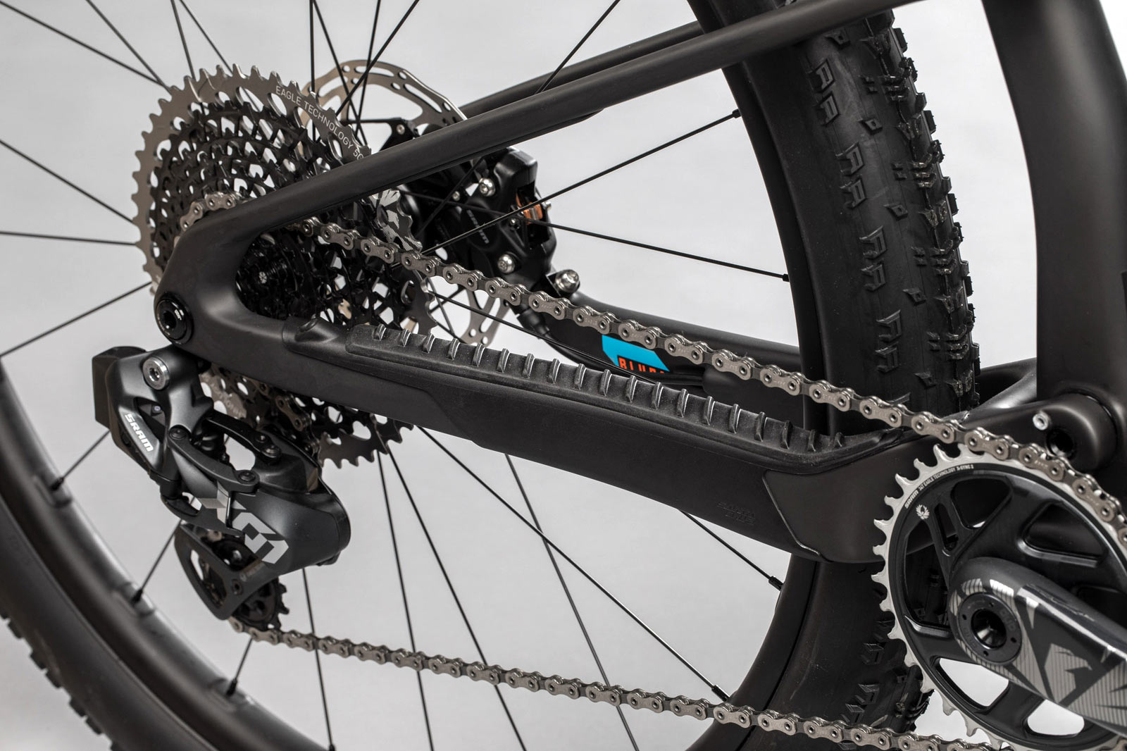 2022 santa cruz blur chainstay protector closeup
