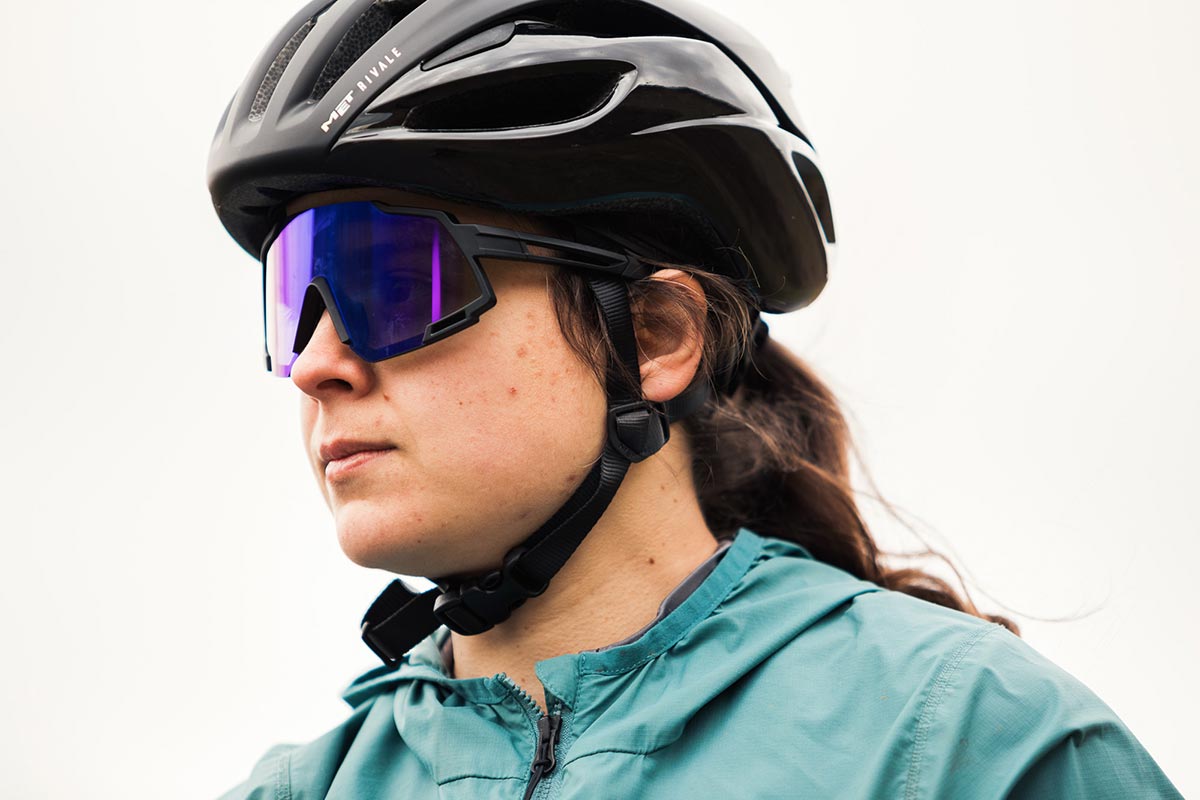 met rivale road helmet