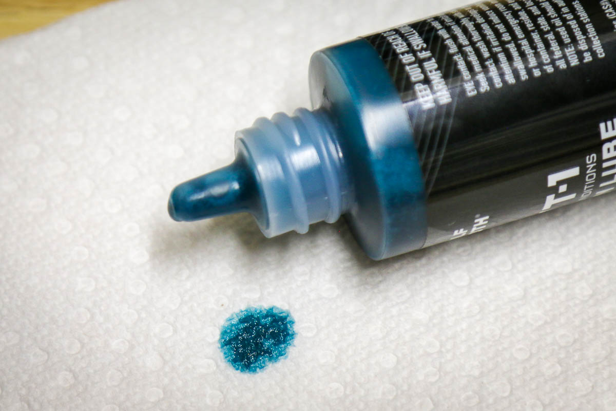 Wolf Tooth WT-1 Synthetic Chain Lube blot