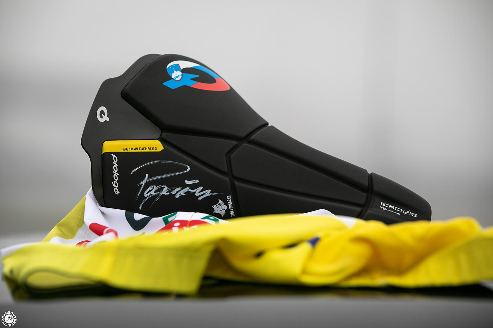 limited edition prologo scratch m5 road bike saddle signed by tour de france winner tadej pogacar