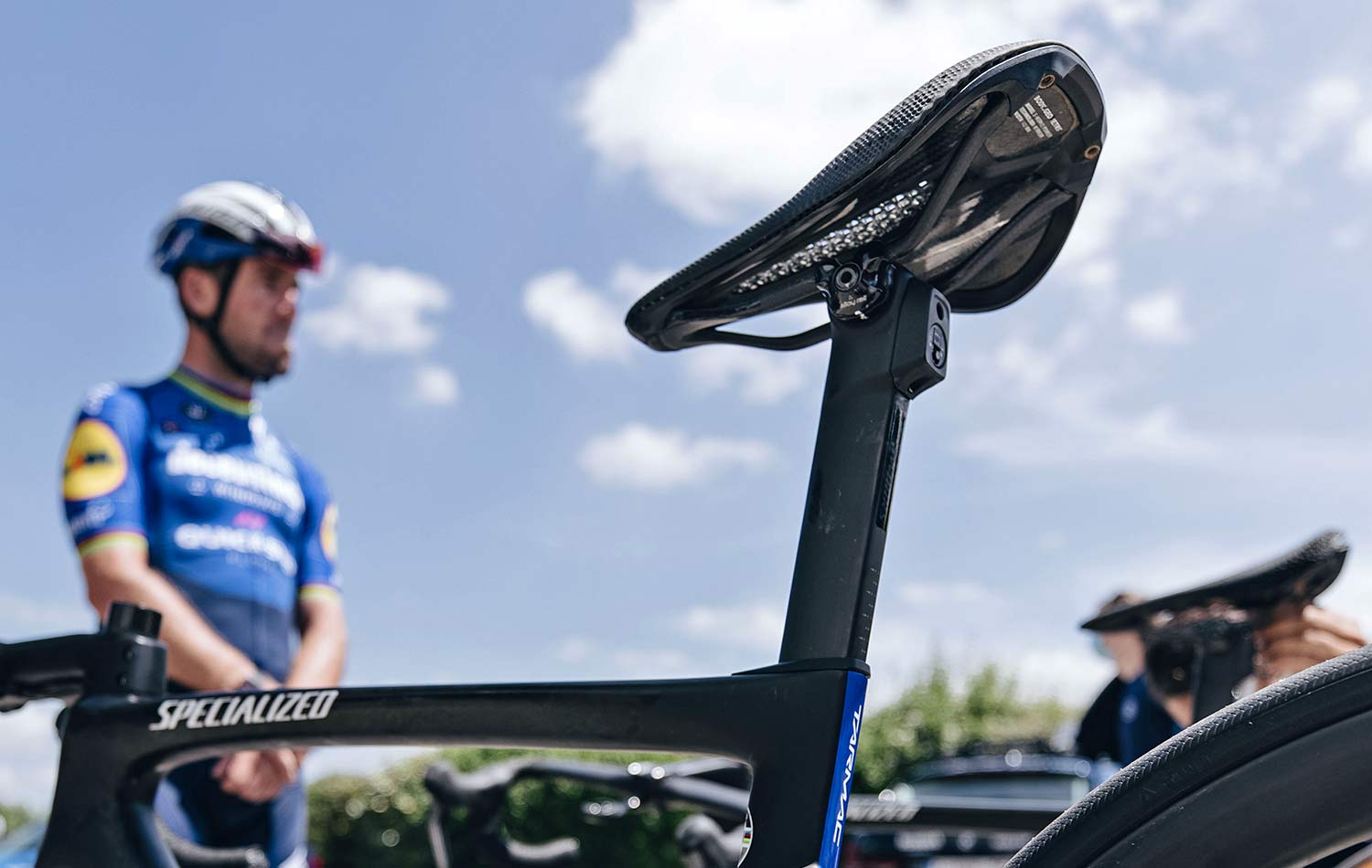 2021 Mark Cavendish 3x Tour de France stage winning green sprinter jersey Specialized S-Works Tarmac SL7, Di2 junction box