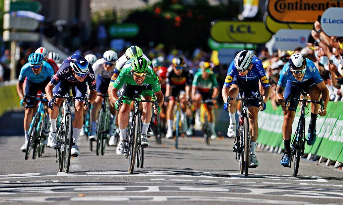 2021 Mark Cavendish 3x Tour de France stage winning green sprinter jersey Specialized S-Works Tarmac SL7, photo by Chris Graythen Stage 13 win