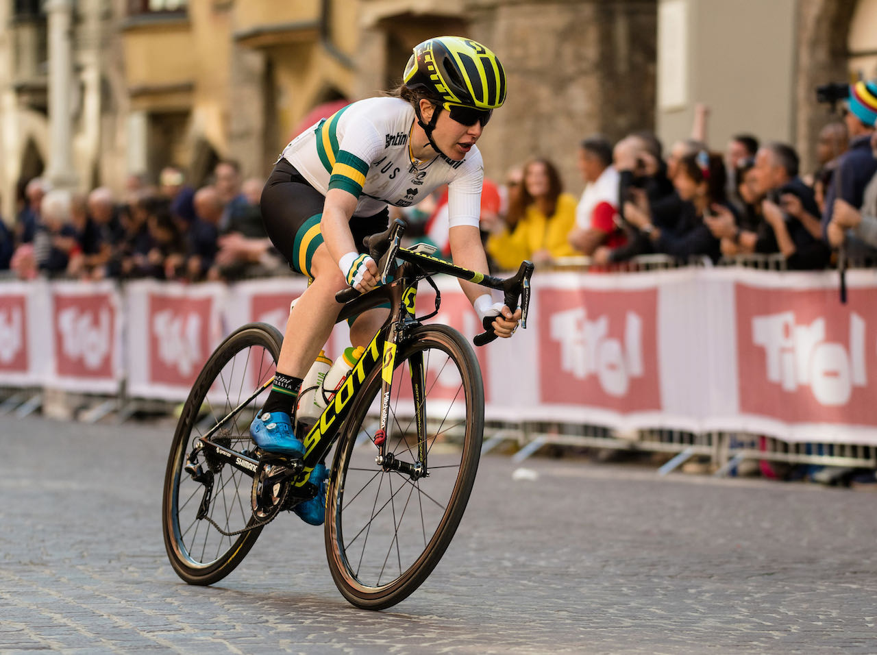 Amanda_Spratt racing for AUS at Road Worlds