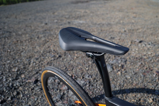 SBT Gravel King Pro bike saddle