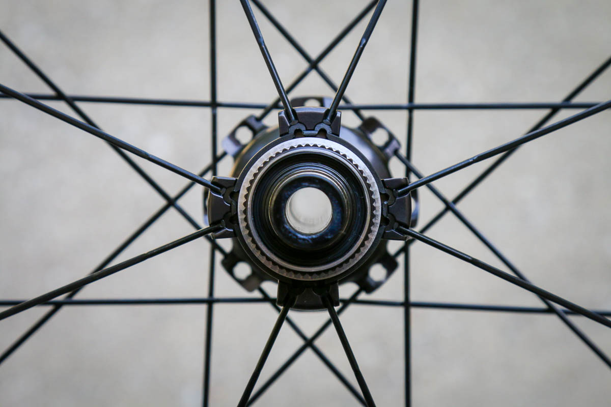 Shimano 2:1 Optbal spoke lacing