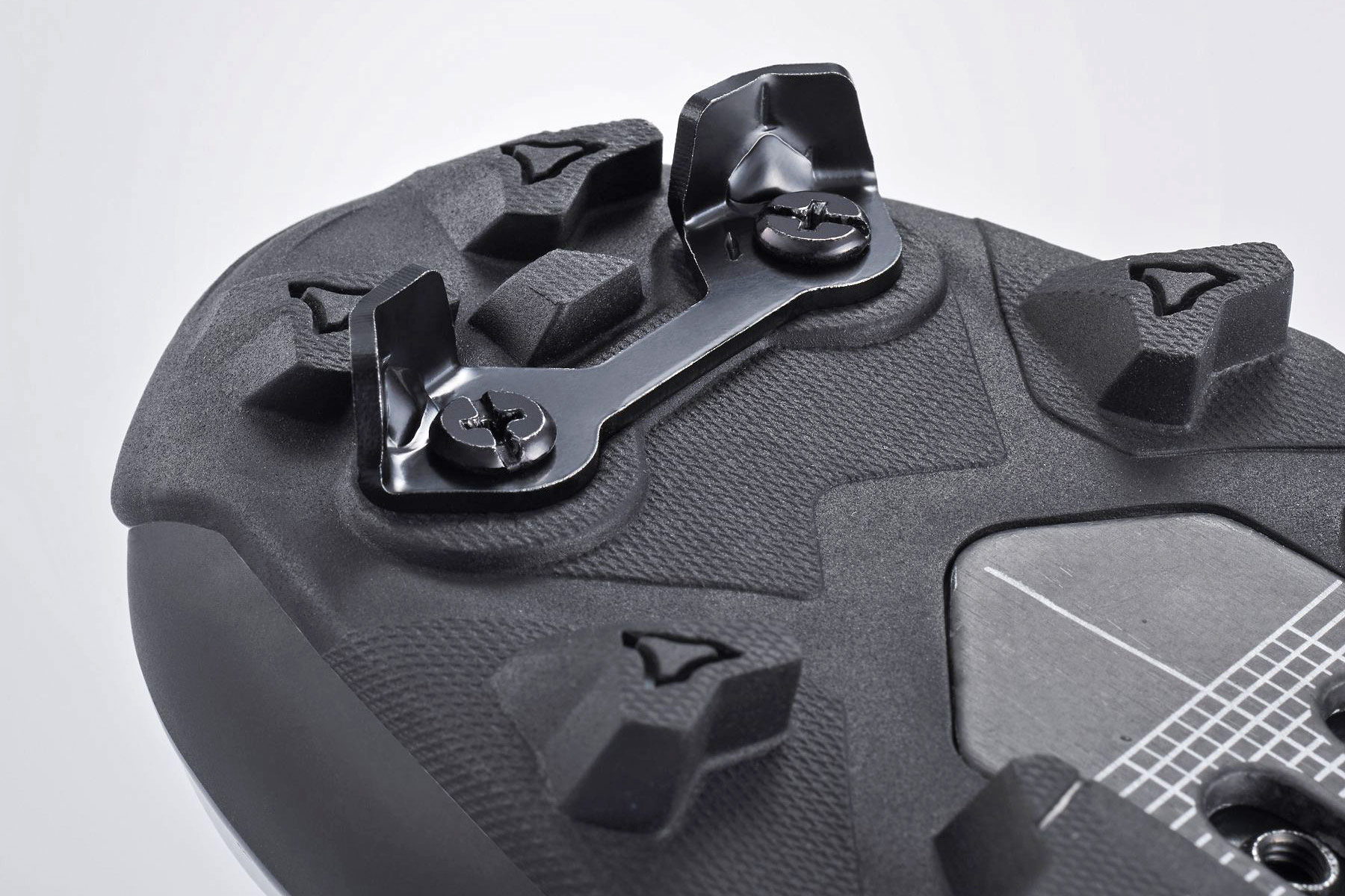 Shimano S-Phyre XC902 MTB shoes, next-gen XC9 cross-country mountain bike shoe, talon crampon toe-spikes