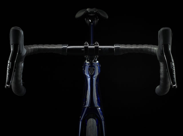 Trek Madone SL 7 head on