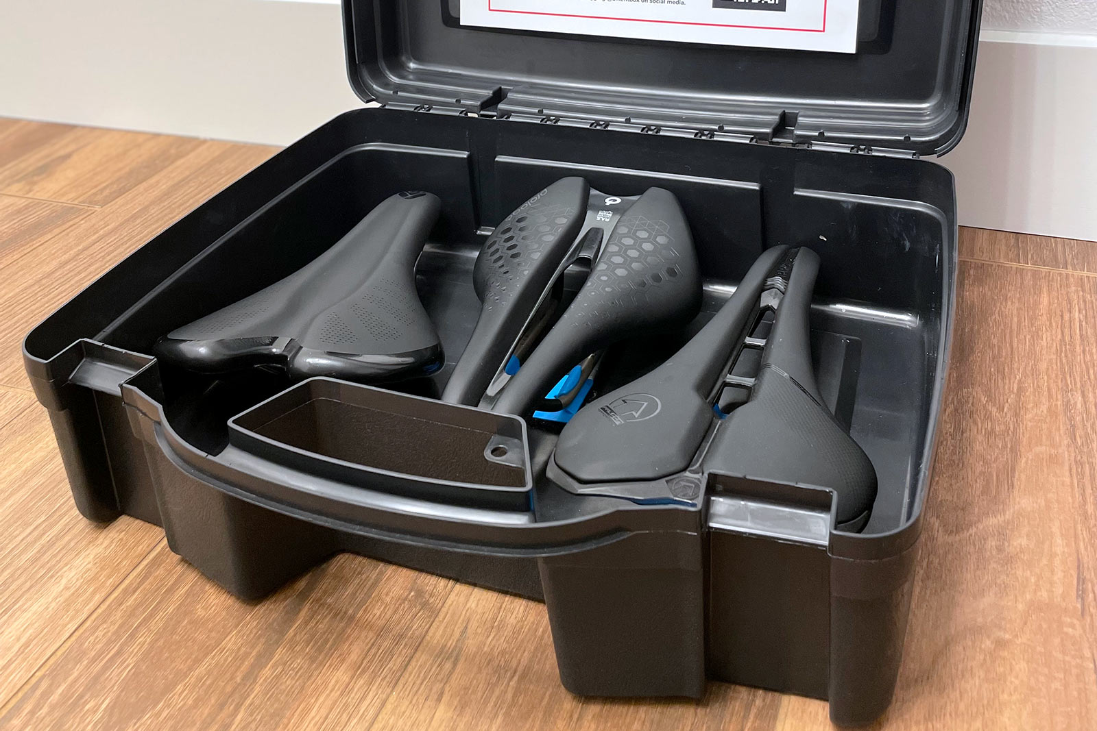 bike saddle box at home bicycle seat demo packaging with three saddles