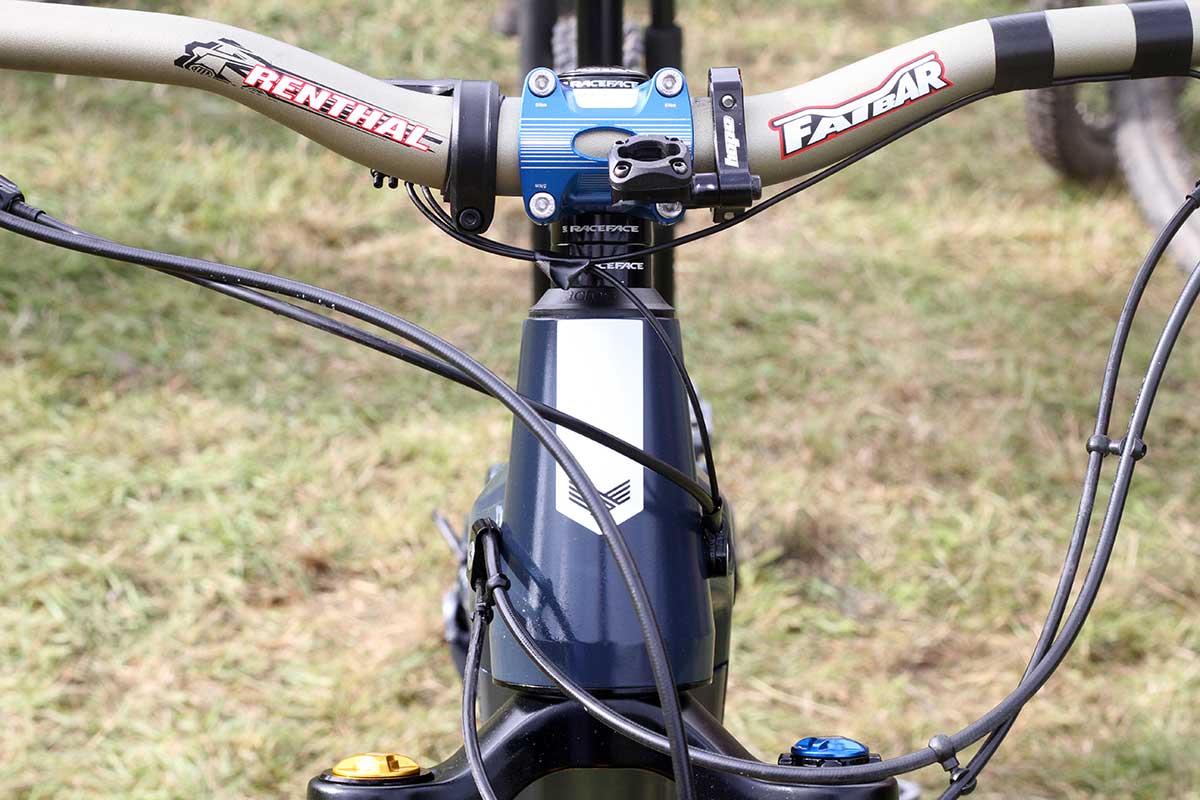 matt stuttard privateer e-161 pro bike check oversized head tube