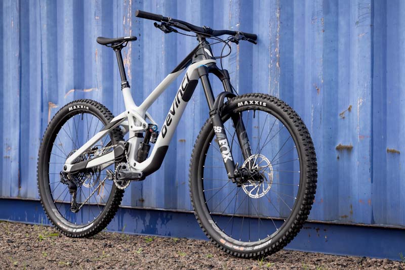 Devinci Spartan HP, angle