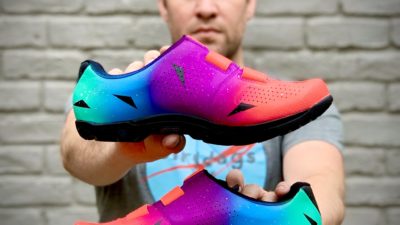 Commission your own Custom-painted bike shoes from Handske x kdD