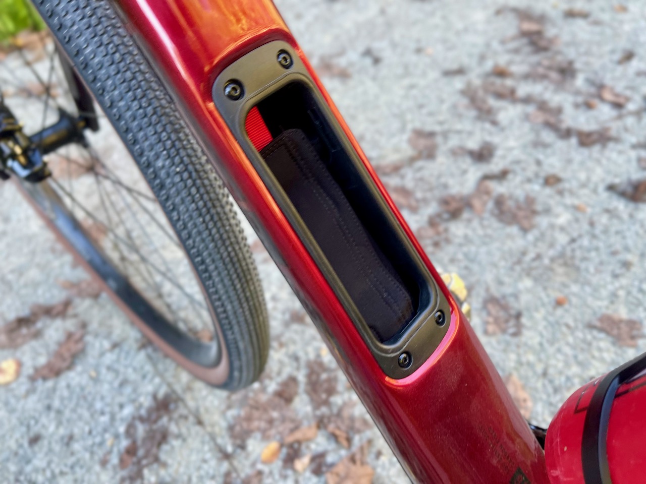Trek Checkpoint SL6 tube BITS storage
