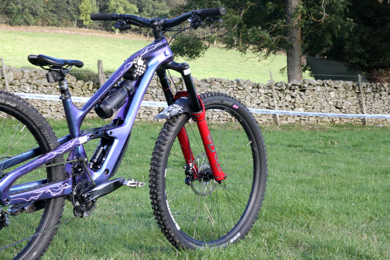 ella connolly pro bike check ews tweed valley 2021 cannondale jekyll