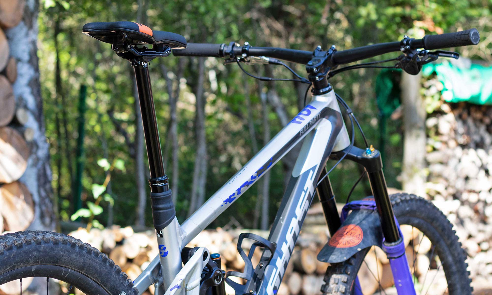 BikeYoke Revive Max extends 34.9 dropper to 213mm, get v2.0 upgrades bigger travel bikes