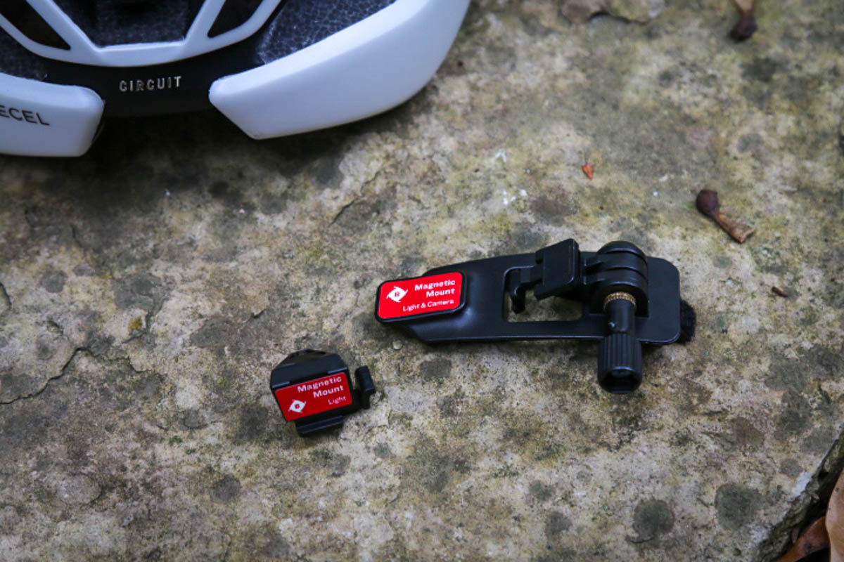 Bontrager Circuit WaveCel helmet Blendr light mounts