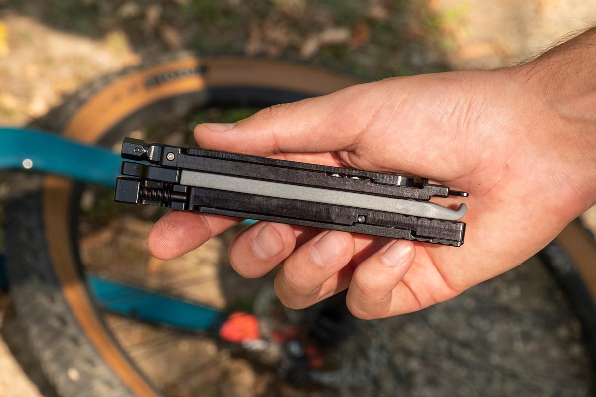 Wolf Tooth Components 8-Bit mutil-tool System stacked