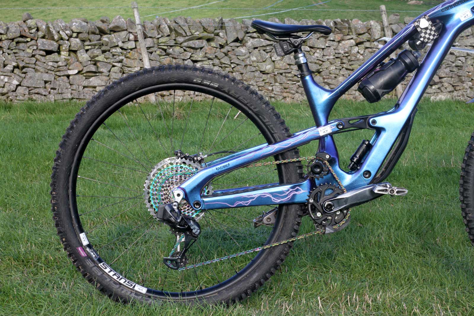 ella connolly pro bike check ews tweed valley 2021 cannondale jekyll