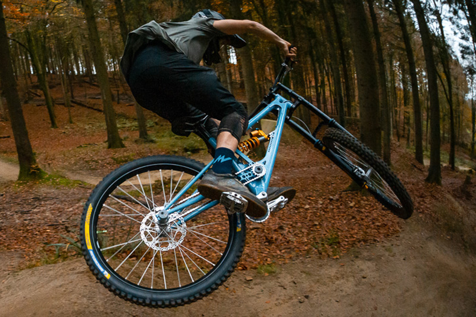 starling sturn v2 single speed dh bike