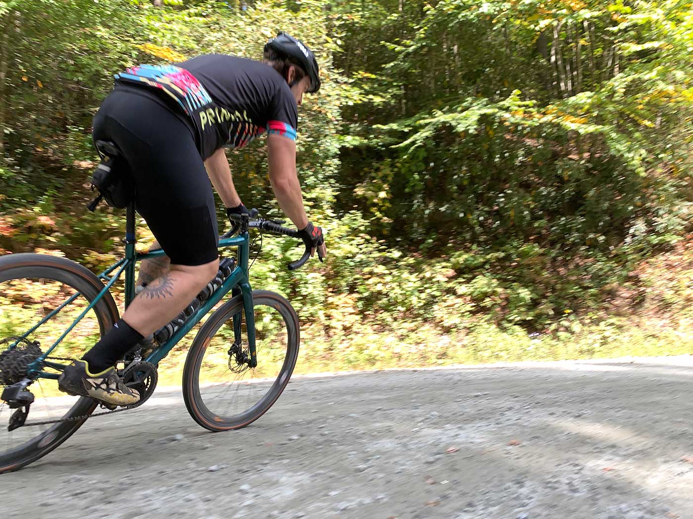 riding the nex-gen v7 aero gravel bike wheels on a loose descent
