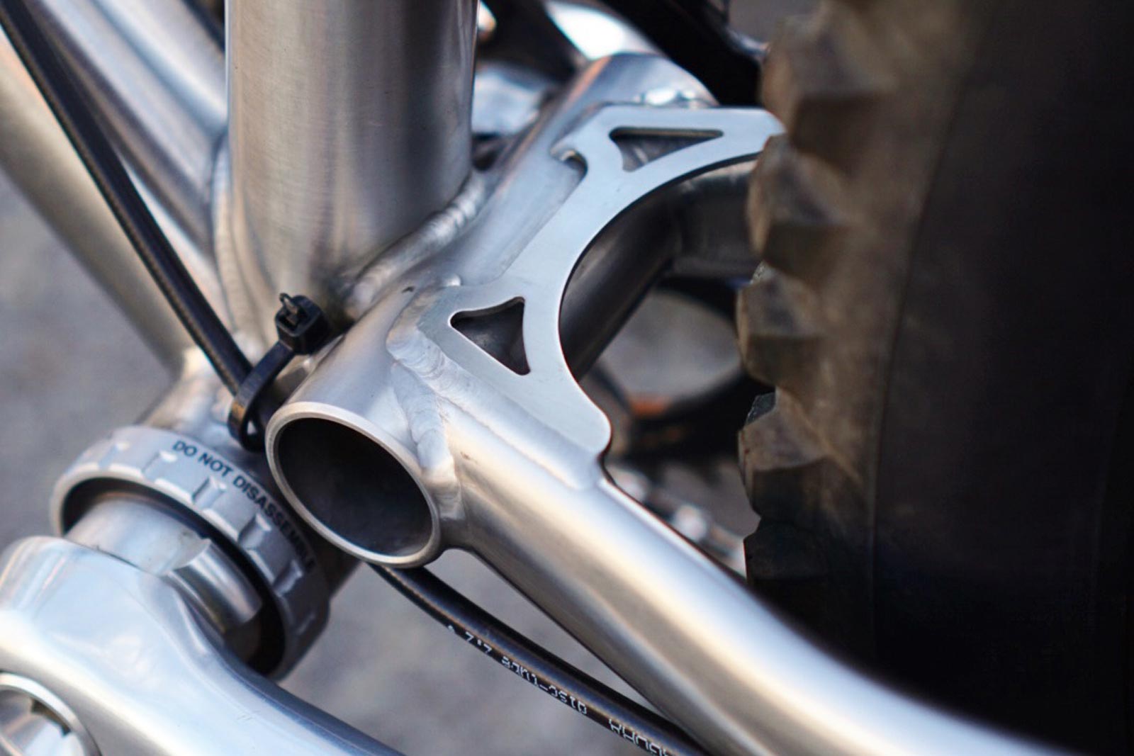starling roost chainstay bottom bracket yoke