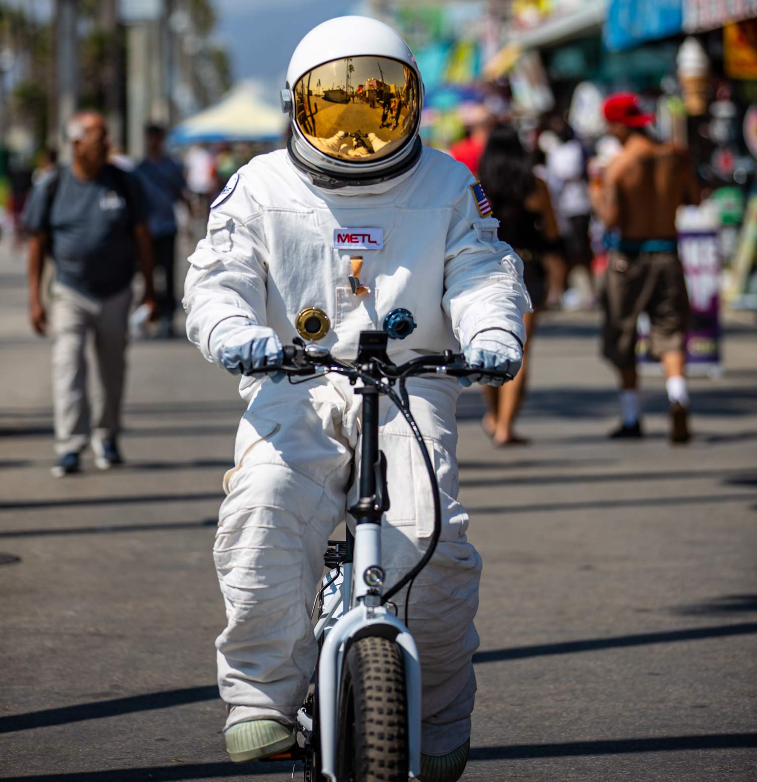 SMART METL airless no-flat bicycle tire prototype with rubber tread, astronaut commuter