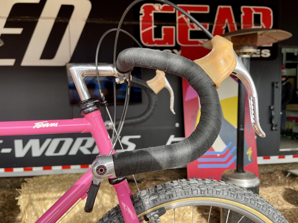 Vintage Specialized Stumpjumper Team pink