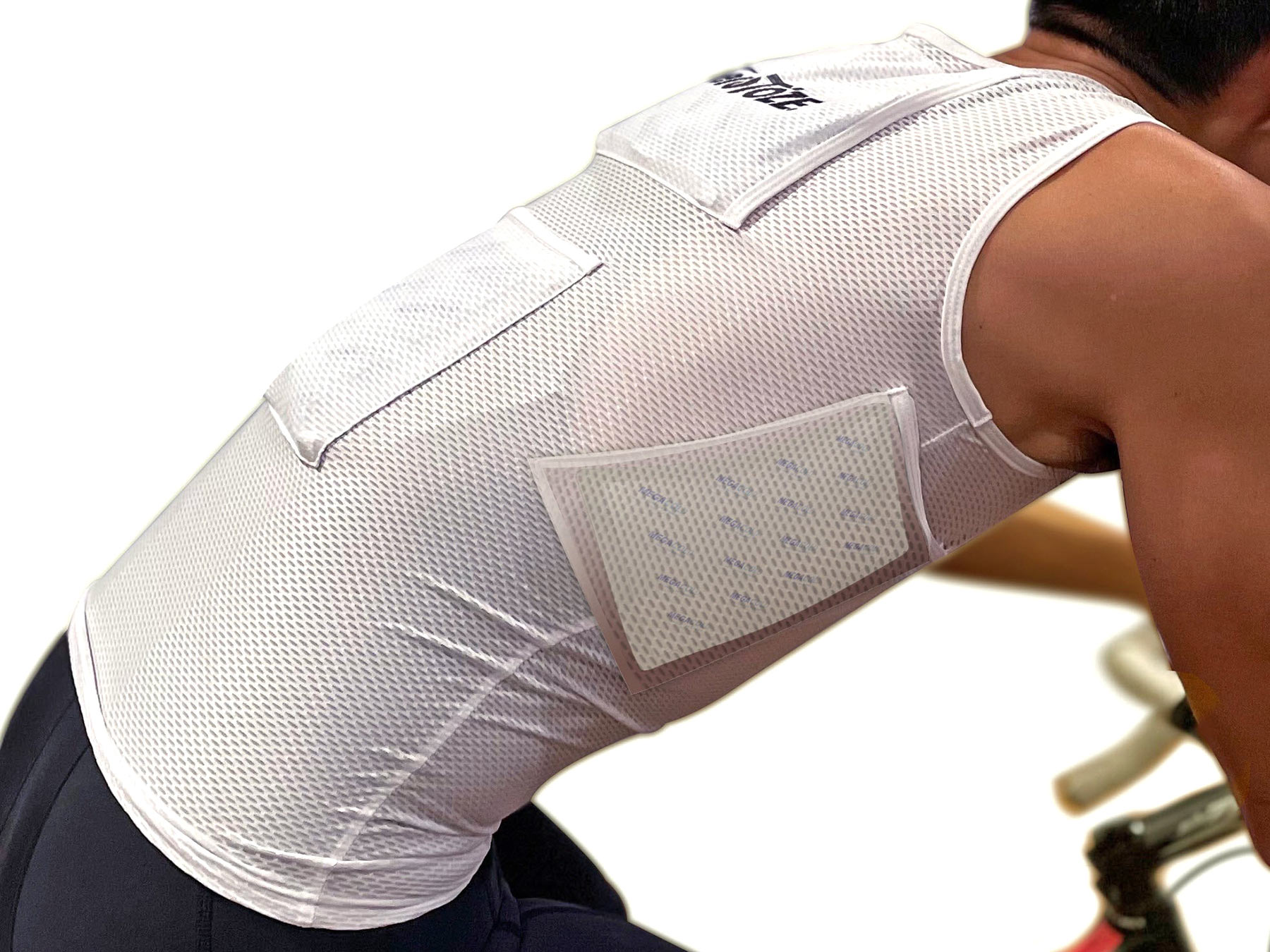 VeloToze Cooling Vest prevents you from overheating_indoor training ice vest side