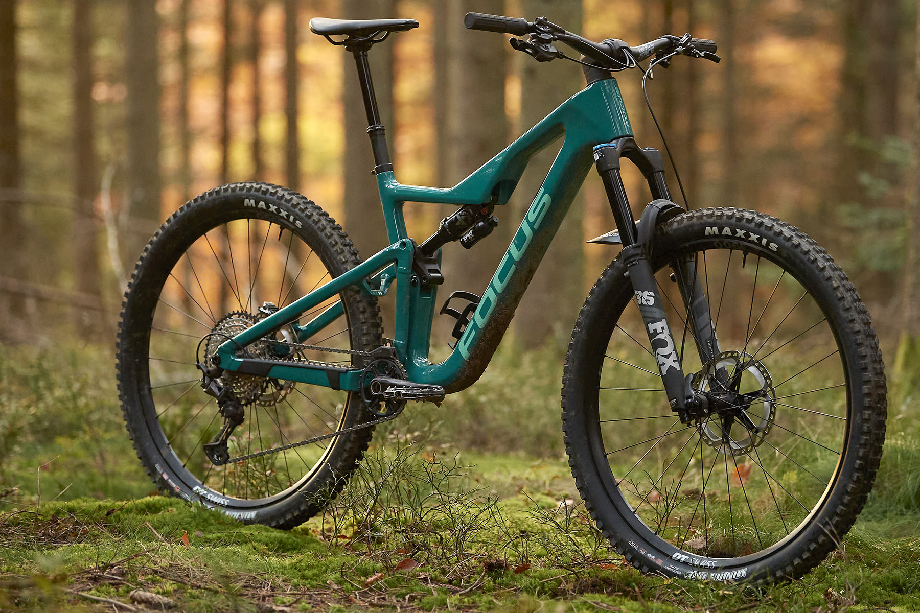 2022 Focus JAM Carbon all-mountain bike, angled