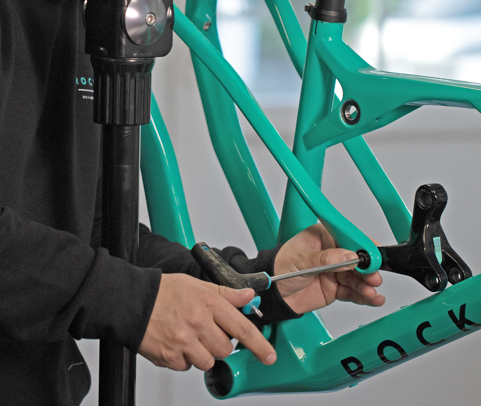 Decathlon Rockrider XC World Cup carbon MTB prototype full-suspension frame, carbon linkage