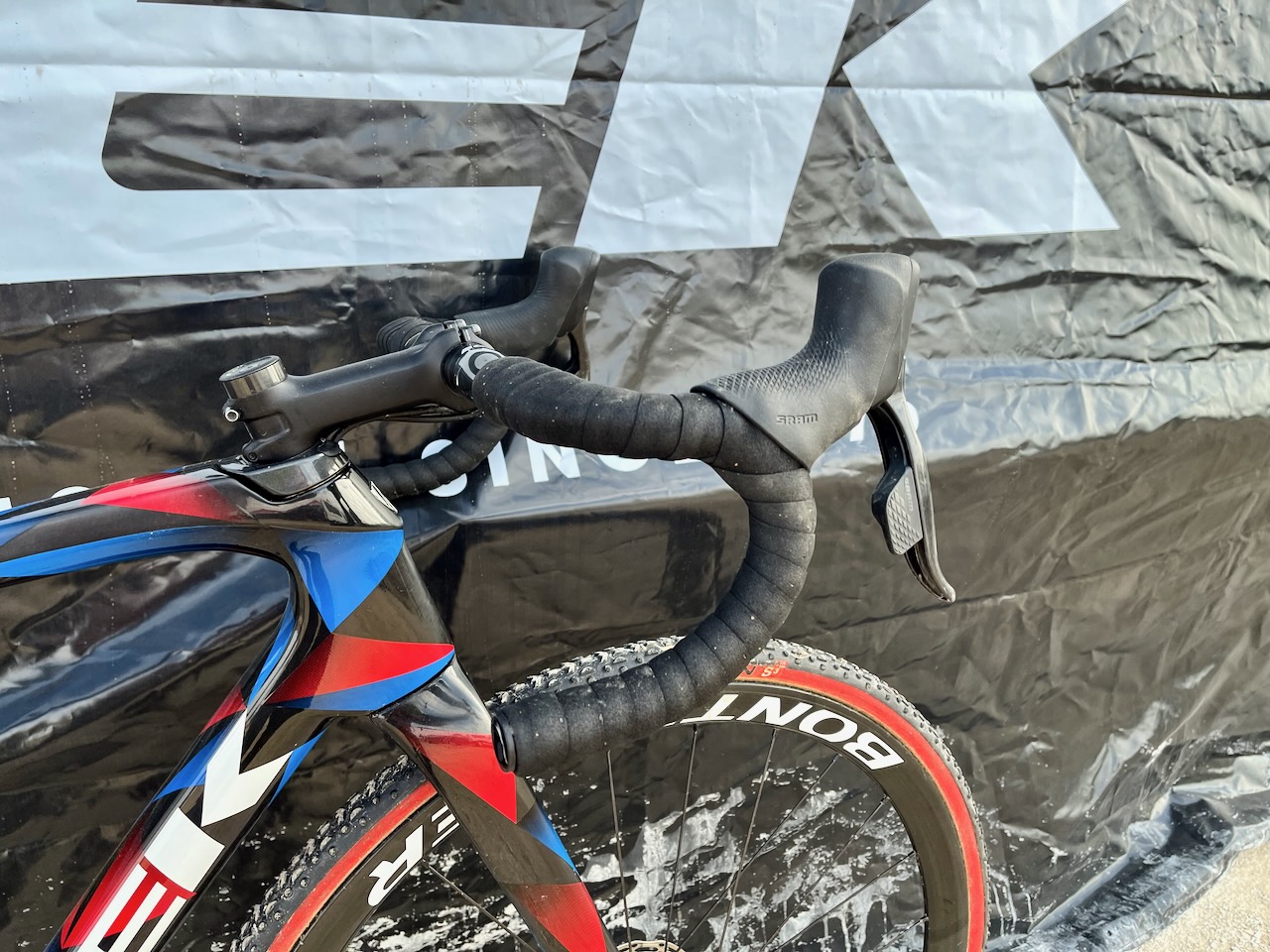 Thibau Nys CX bike handlebar set up