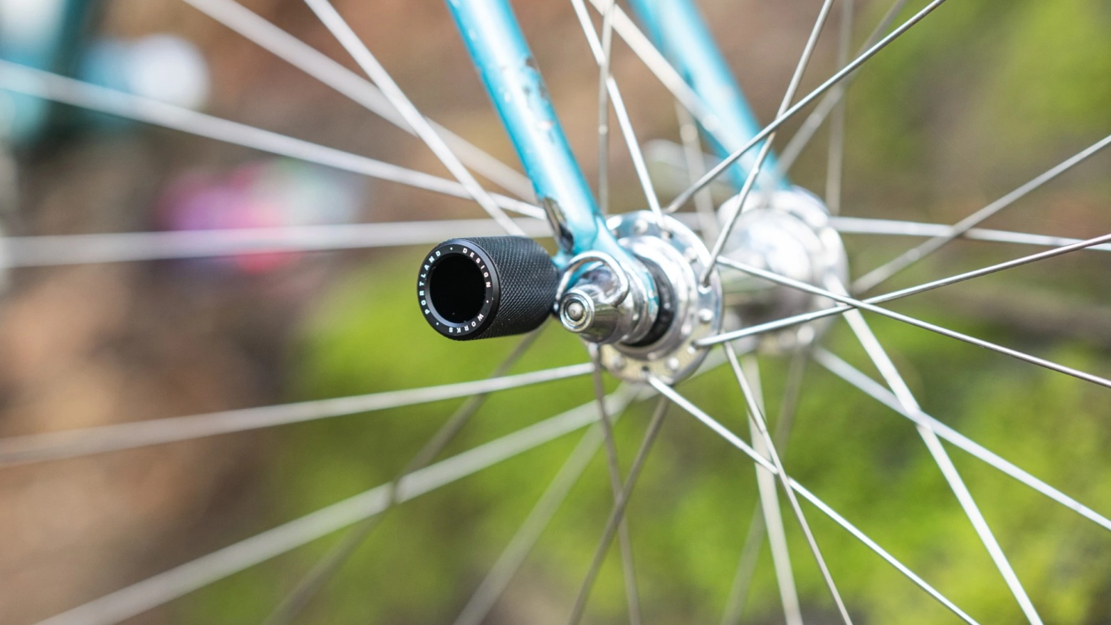 Portland Design Works light nug on spoke